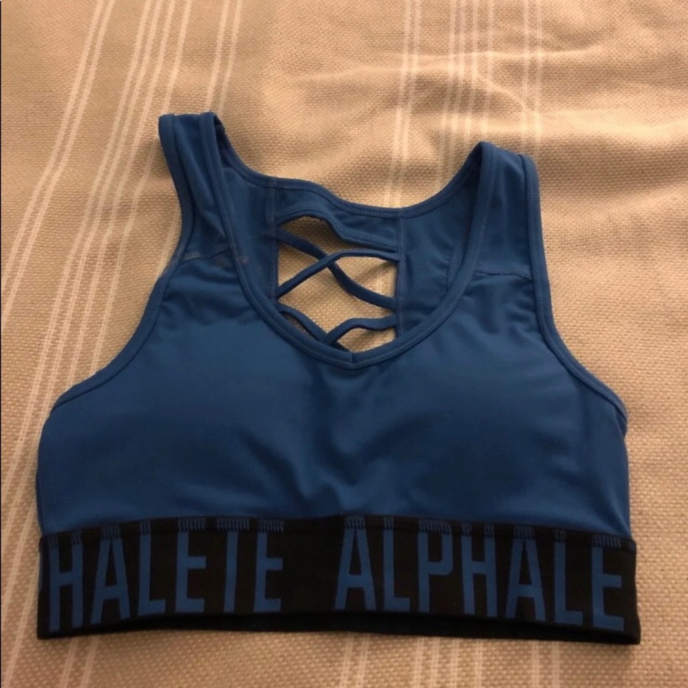 Alphalete sports bra